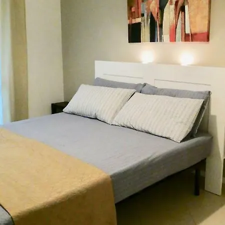 Bauhouse Aci Trezza